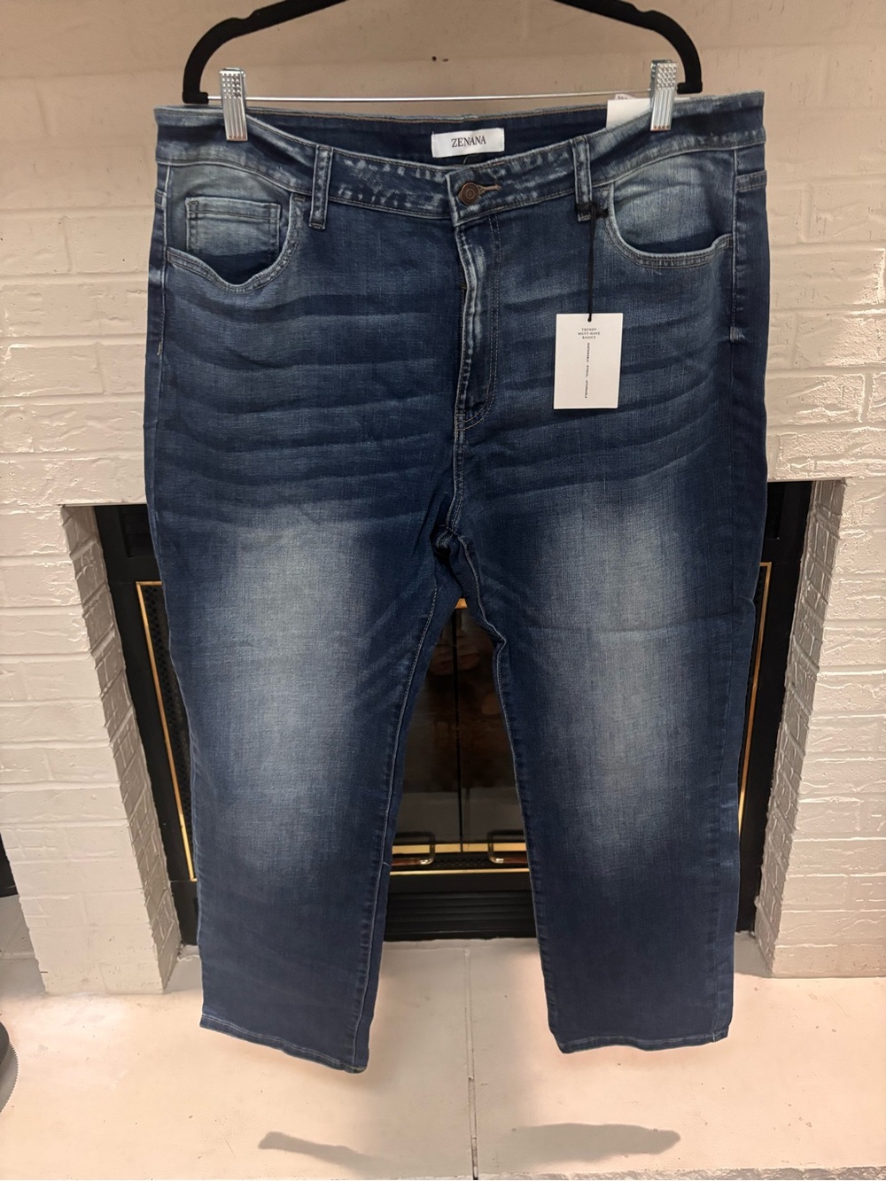 Zenana Outfitters Women's Washed Blue Straight Leg Jeans